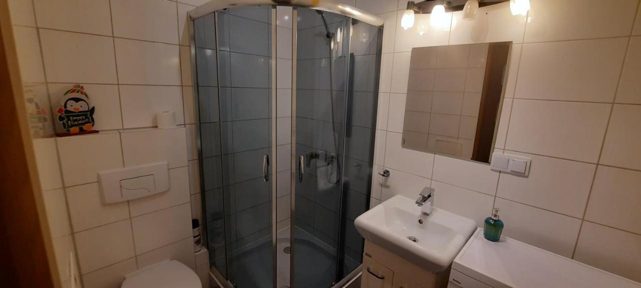 Topola1 Lägenhet Krasków Exteriör bild